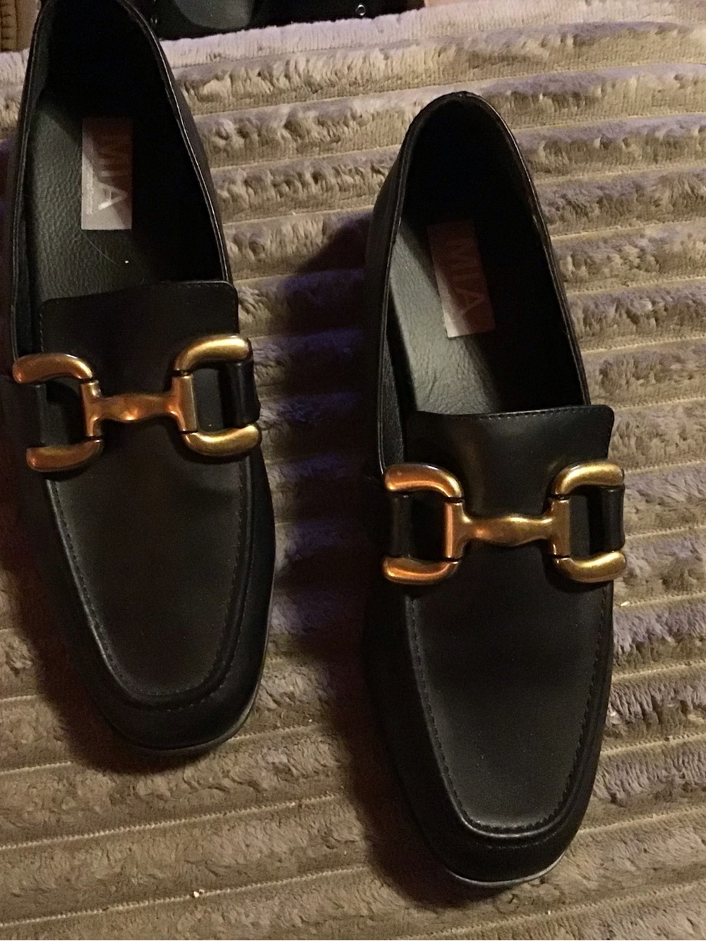 Women’s size 8 Mia Black Leather Loafers with Gold Horsebit Accent